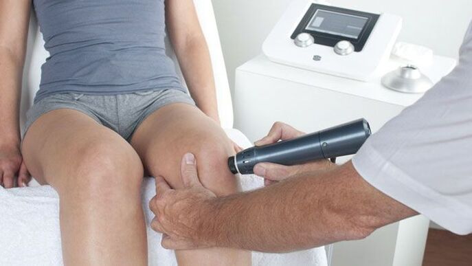 Ultrasound therapy procedure for pain in the knee joint