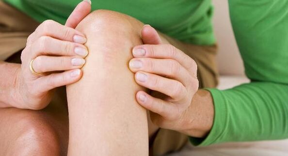 Excessive exercise causes knee pain